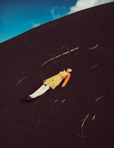 txema-yeste-numero-france-march-2026-chloe-oh-4